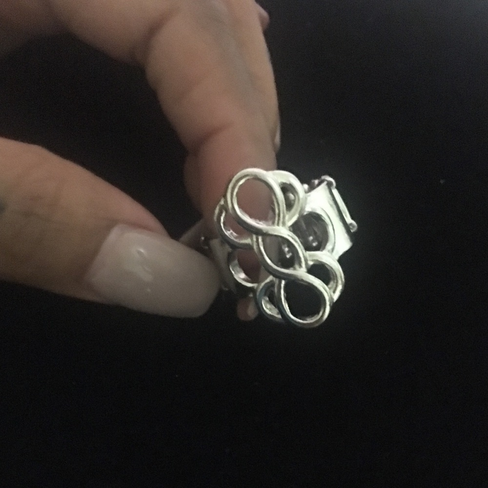 Brand new never used silver ring